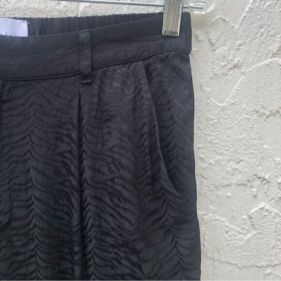 SUNDAYS Black Jacquard Tapered High Rise Trouser Pants Size 2 Zebra Print - Picture 5 of 12